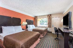 Howard Johnson By Wyndham Historic Lake Charles Cameră foto